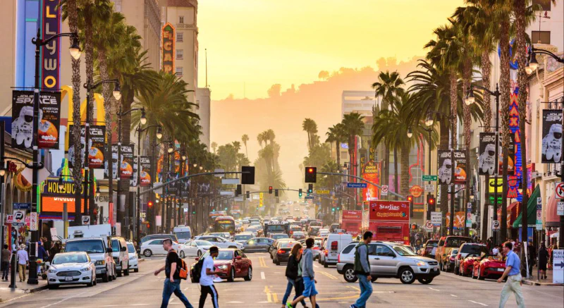 10 Must-Visit Attractions in Los Angeles - A Complete Travel Guide